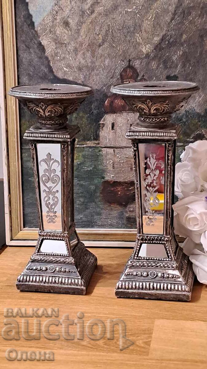 Set de sfeșnice vintage cu decorațiuni oglindă cu preț € 35.79 | 70.00 BGN
