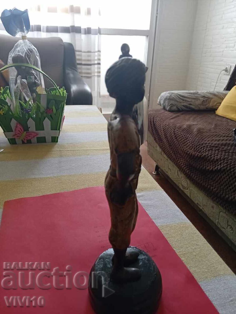 Antique pocket watch stand with price 60.00 BGN | € 30.68 Antique pocket watch stand with price 60.00 BGN | € 30.68