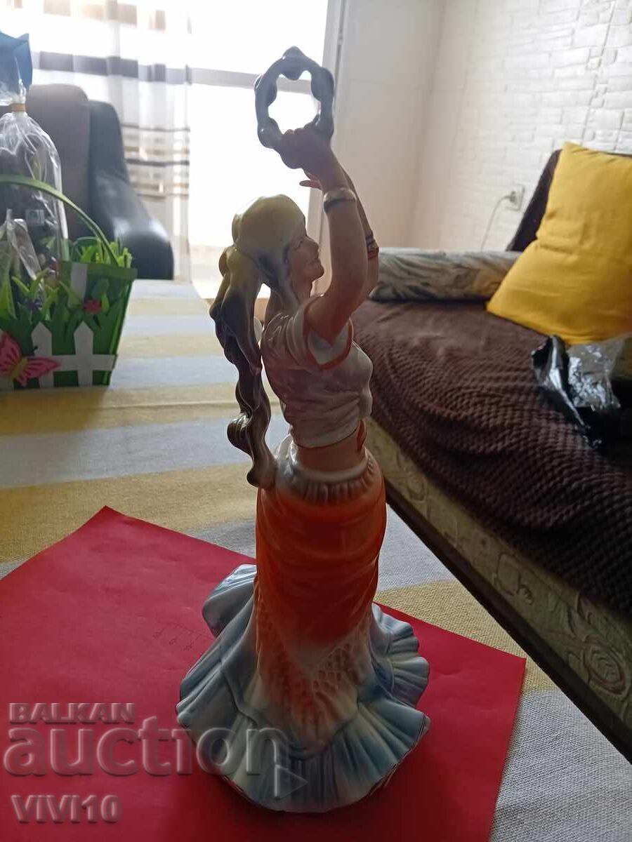 Αρχαίο πορσελάνινο ειδώλιο, με σήμανση με τιμή € 85.00 | 166.25 BGN