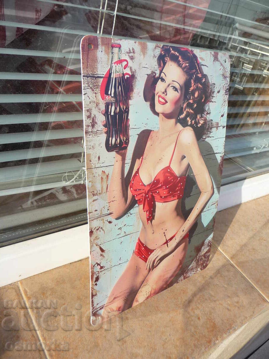 Μεταλλική πινακίδα Coca Cola κορίτσι με κόκκινο μαγιό κοκκινομάλλα με τιμή 18.00 BGN | € 9.20