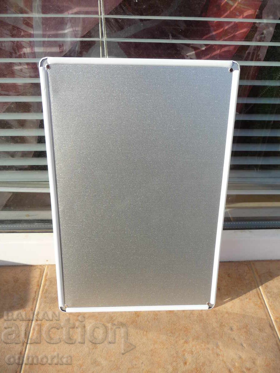 Δημοπρασία Μεταλλική πινακίδα Coca Cola κορίτσι με κόκκινο μαγιό κοκκινομάλλα