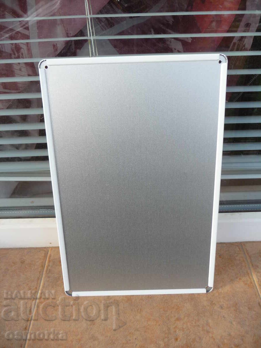 Licitație Plăcuță metalică bere Stella Artois Belgiană la draft rece Licitație Plăcuță metalică bere Stella Artois Belgiană la draft rece