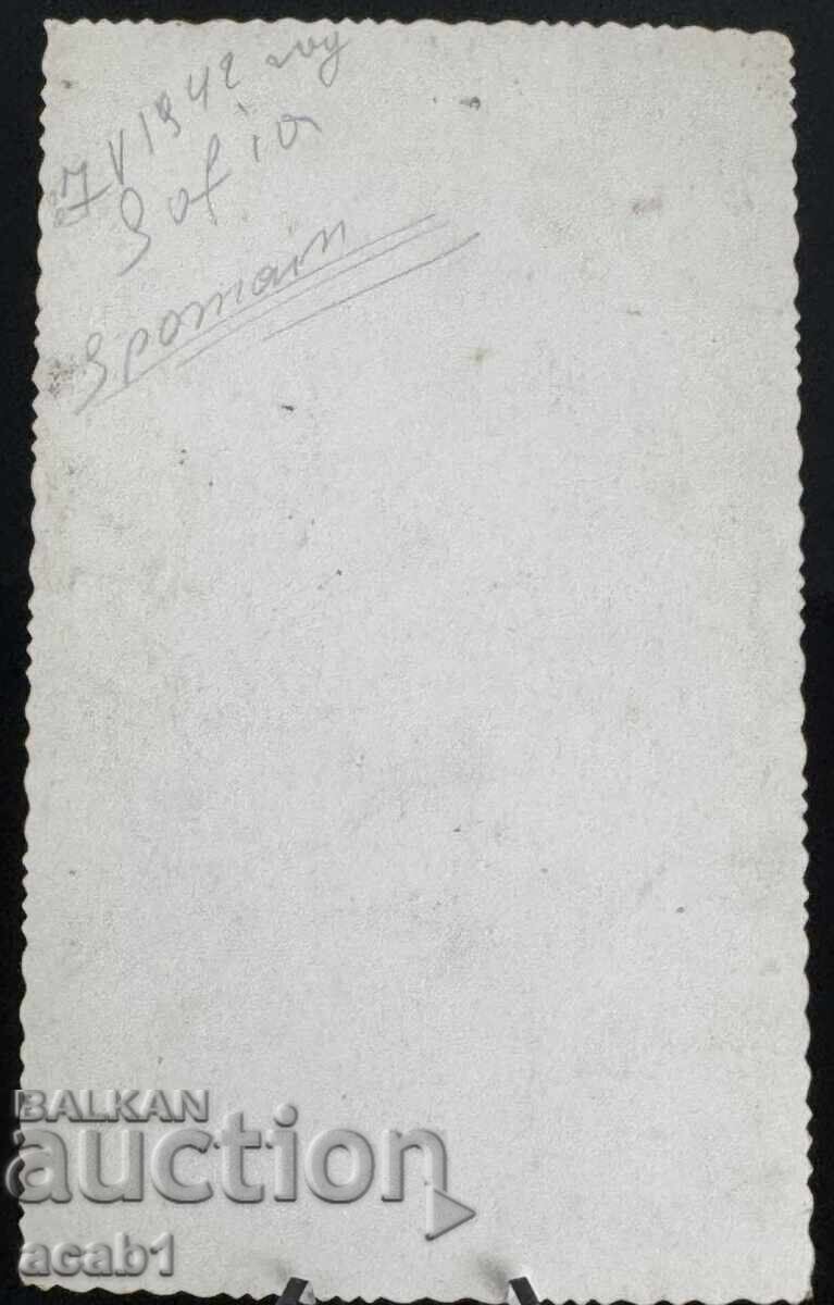 Φωτογραφία Γυναίκα με Μακεδονική φορεσιά με τιμή 11.99 BGN | € 6.13 Φωτογραφία Γυναίκα με Μακεδονική φορεσιά με τιμή 11.99 BGN | € 6.13