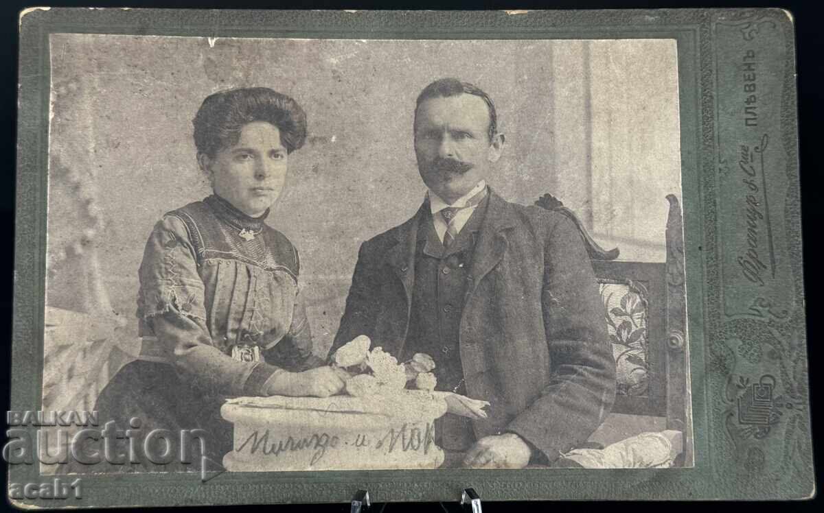 Στούντιο Οικογενειακή Φωτογράφηση Πλέβεν Φραντς και Σία