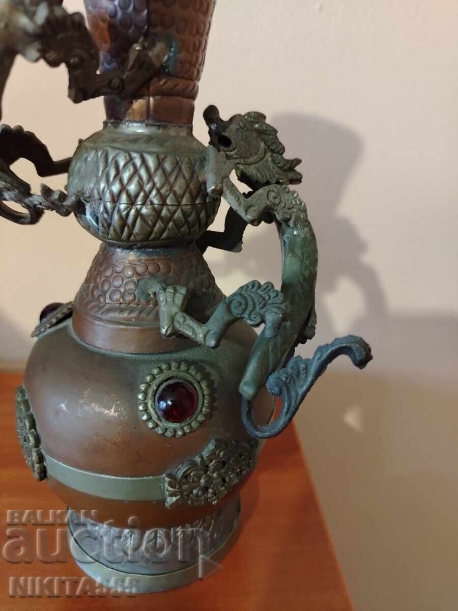 Licitație Vază antică chineză asiatică din cupru cu dragon, din secolul al XIX-lea
