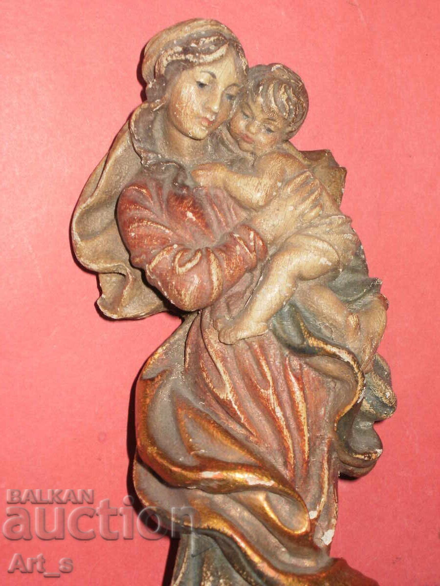 Delivery of Madonna and Child - Handmade Wooden Sculpture