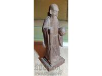Sculptură în lemn pentru cunoscători