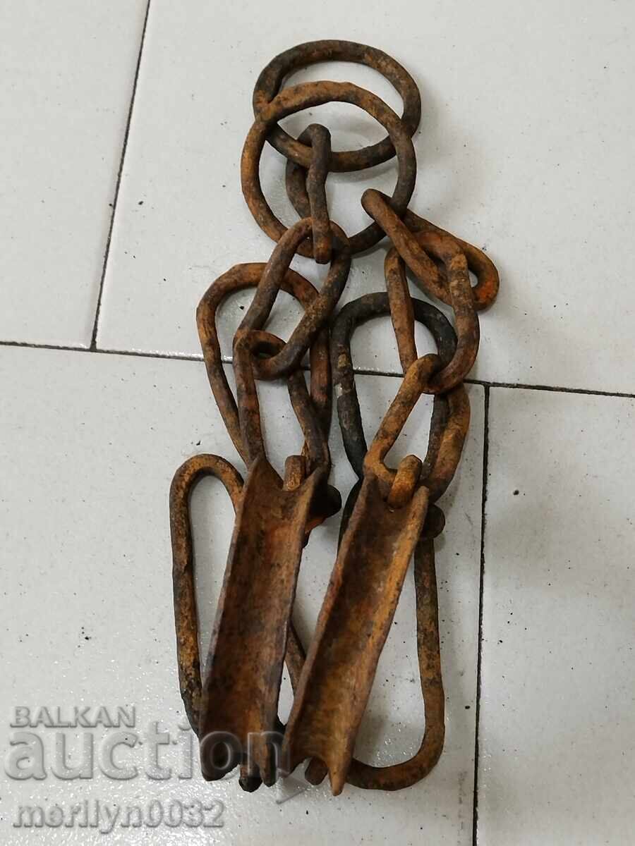 Delivery of Shackles, fetters, shackles, handcuffs, chain, wrought iron Delivery of Shackles, fetters, shackles, handcuffs, chain, wrought iron