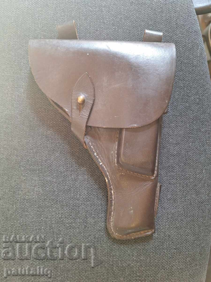 КОЖЕН КОБУР ЛЕНИНГРАД с цена 30.00 лв. | € 15.34 КОЖЕН КОБУР ЛЕНИНГРАД с цена 30.00 лв. | € 15.34