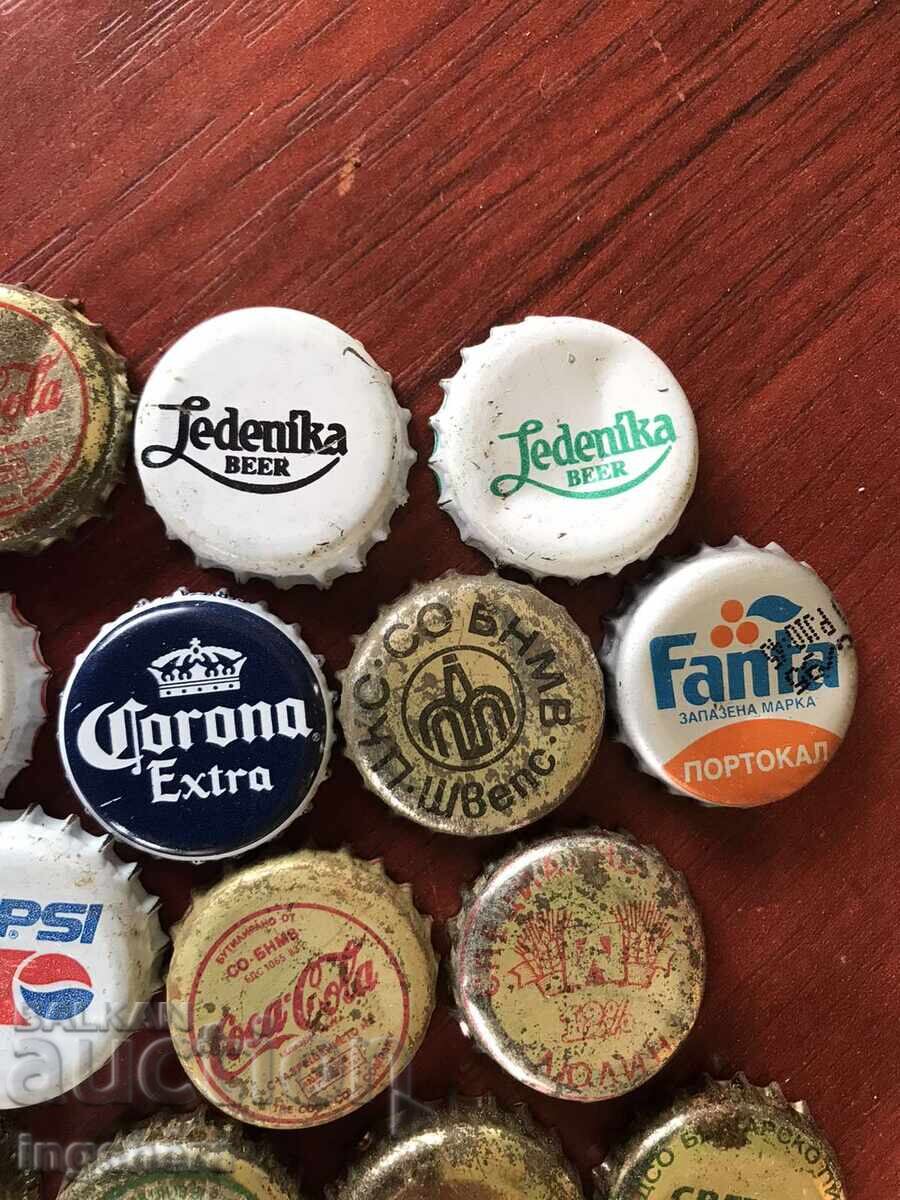 Auction  CAPS CAPS OLD - 17 PCS