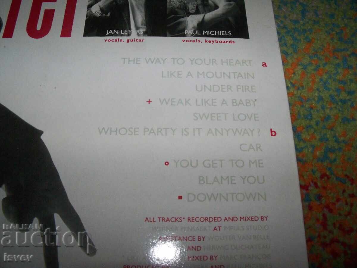 Auction  Soulsister – It Takes Two. 1988