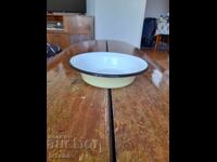 Παλιά σμαλτωμένη λεκάνη