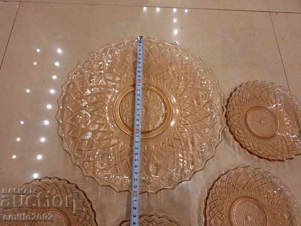 Γυάλινη φρουτιέρα ρετρό σοσιαλιστική και πιατάκια με τιμή 11.00 BGN | € 5.62