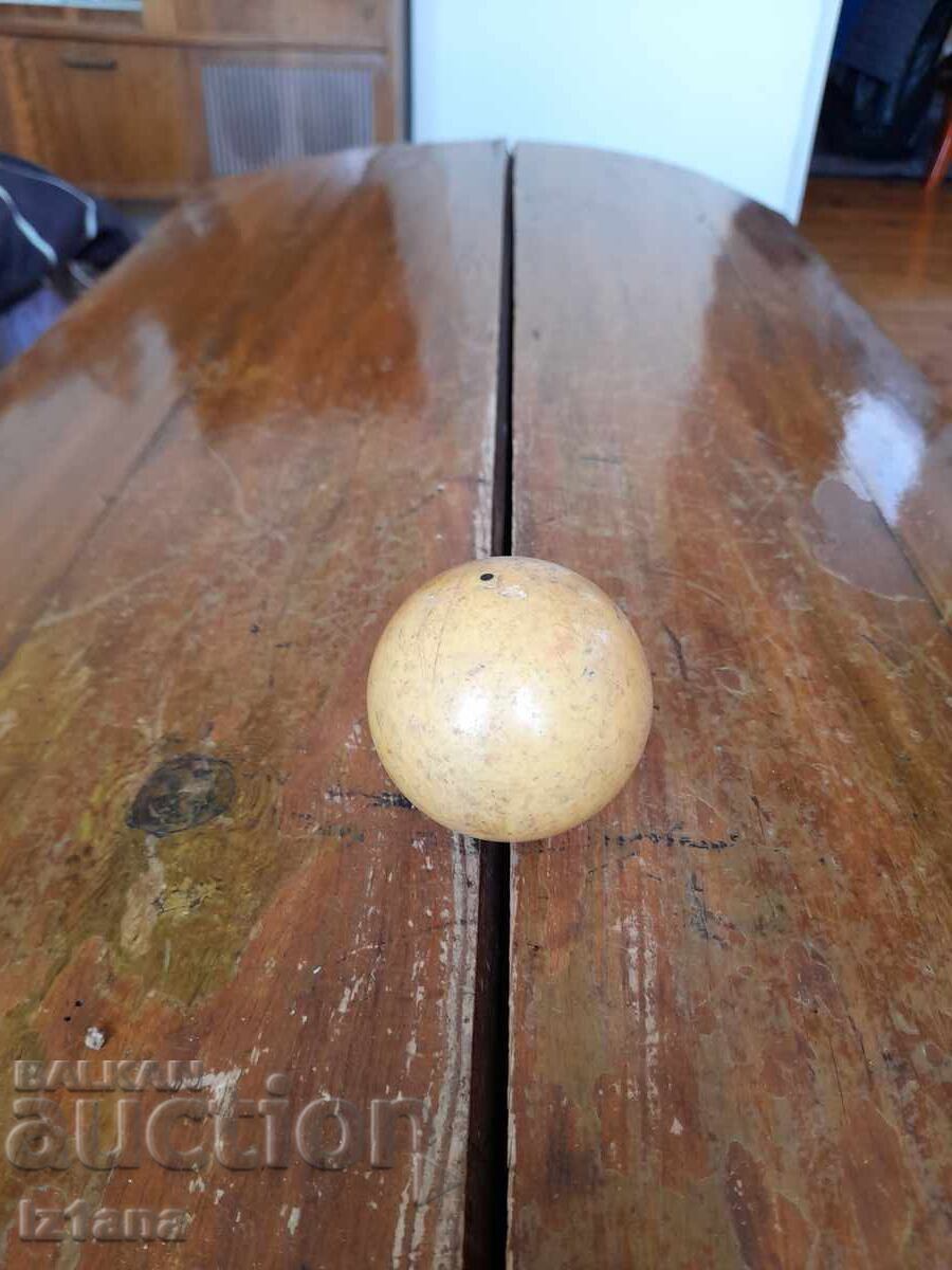 Old billiard ball Old billiard ball