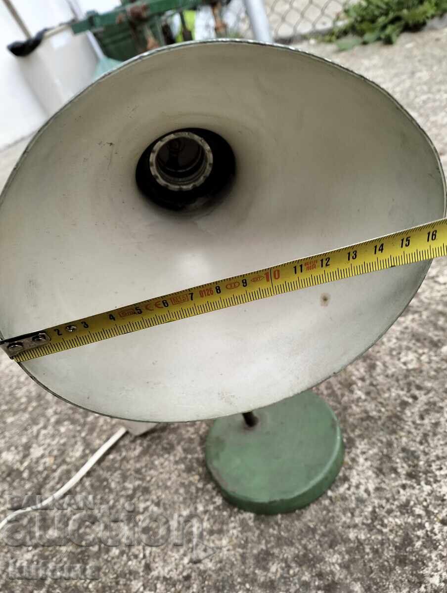 Δημοπρασία Ρετρό επιτραπέζιο φωτιστικό