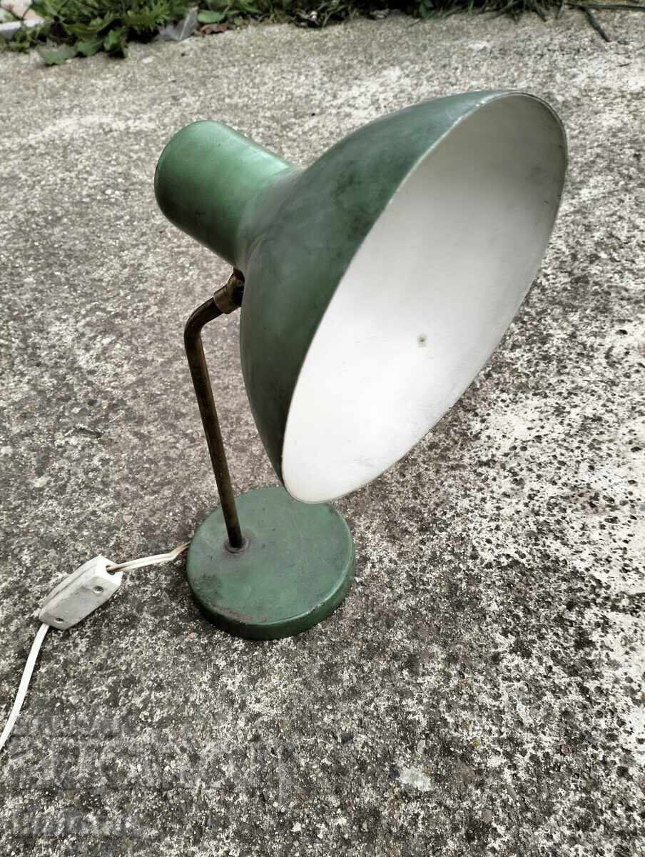 Ρετρό επιτραπέζιο φωτιστικό