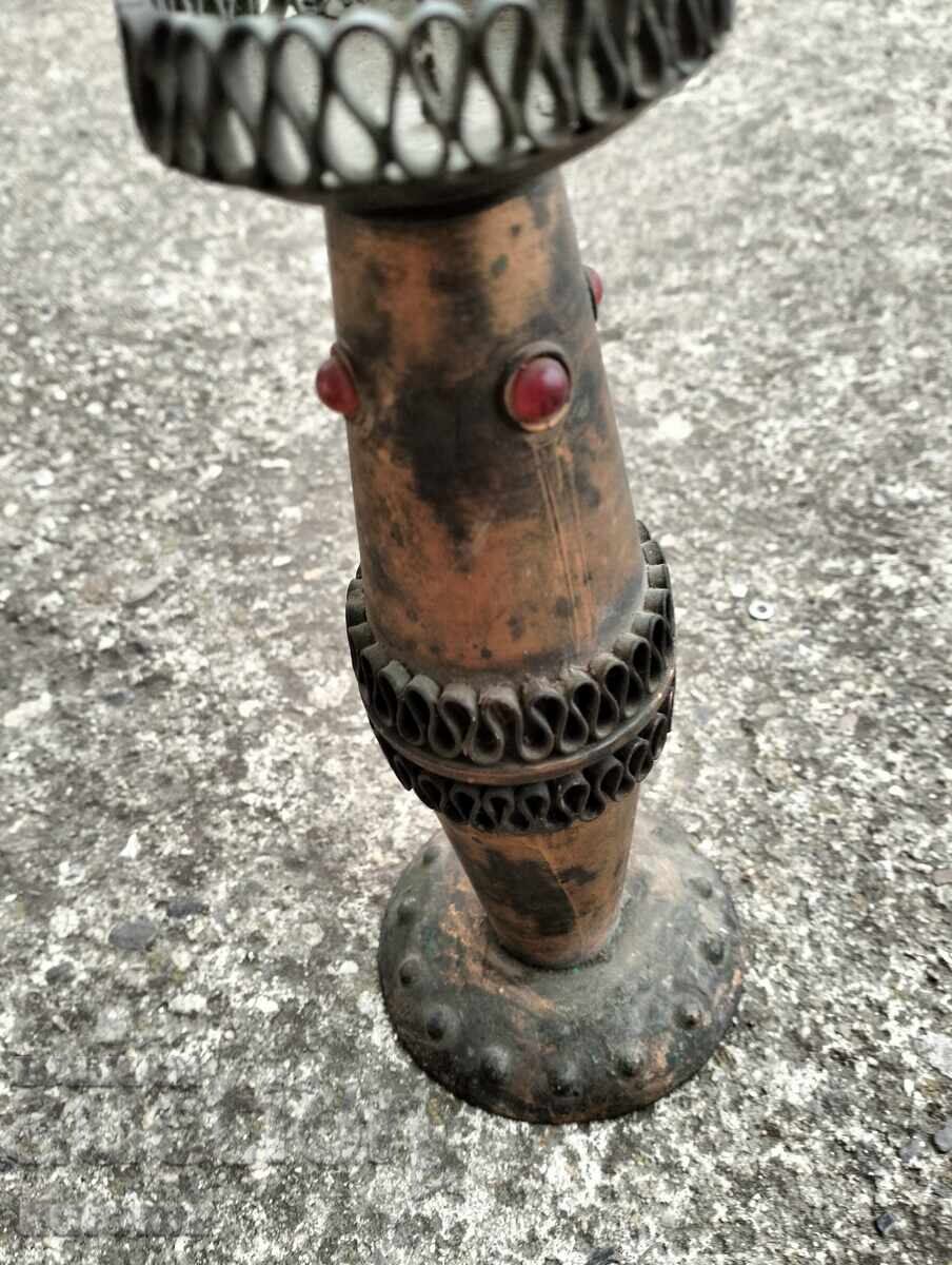 Меден свещник с цена 34.99 лв. | € 17.89