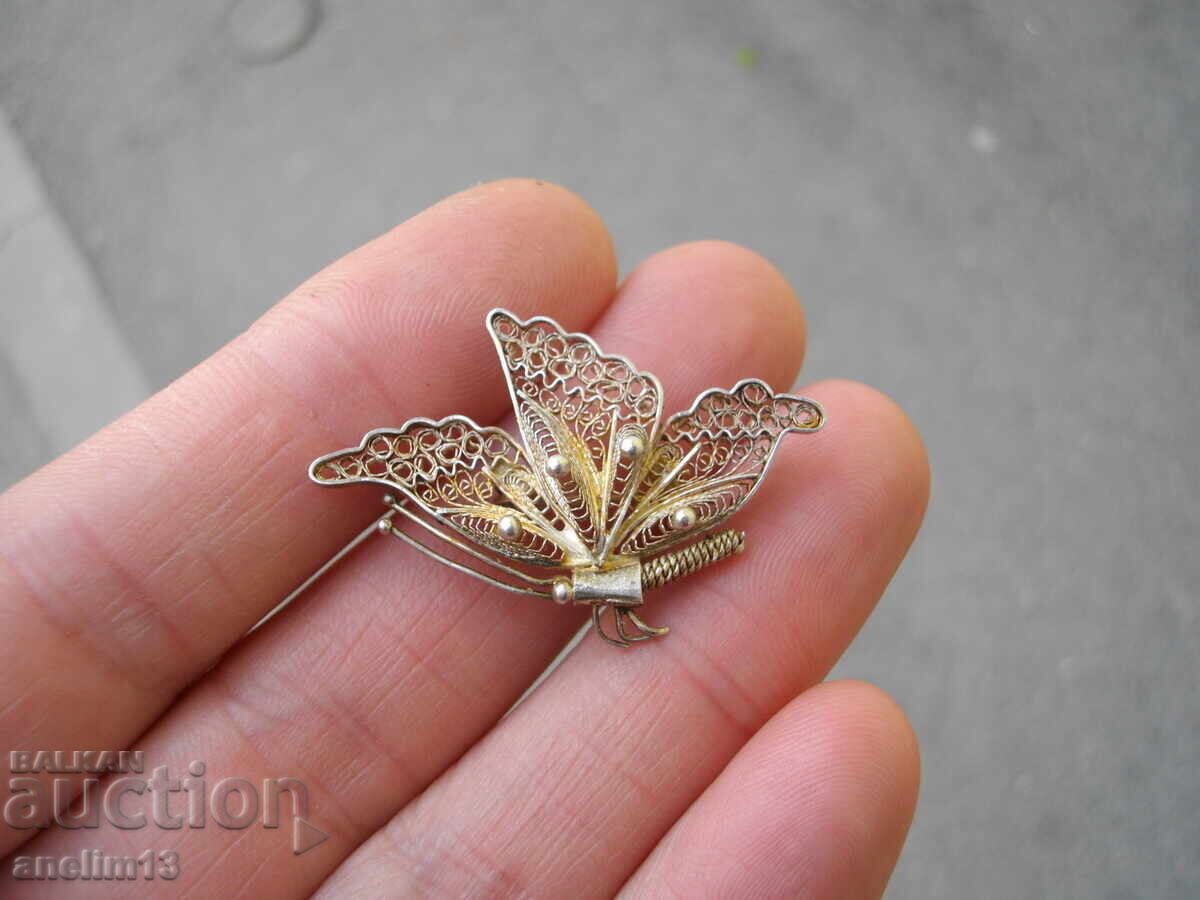 Auction  OLD SILVER BROOCH BUTTERFLY FILIGREE