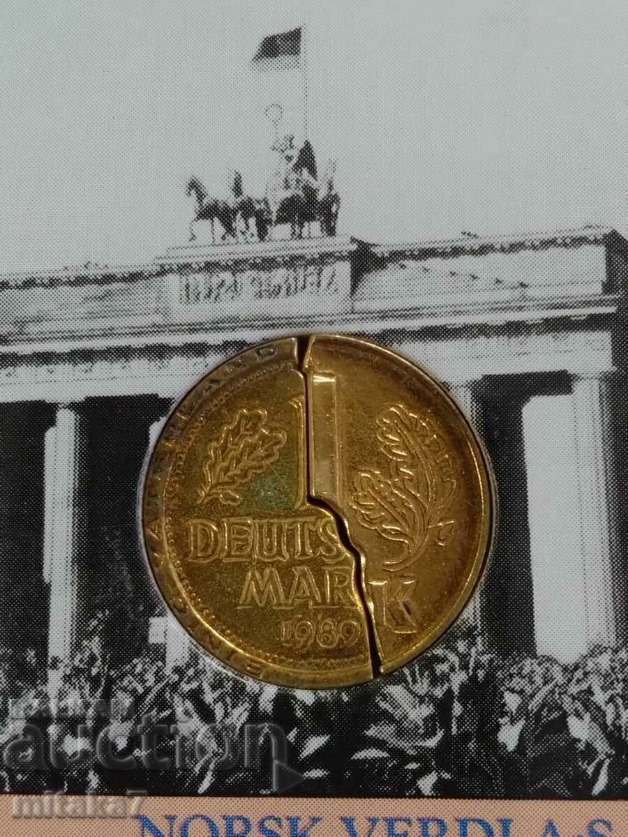 1 timbru 1990, Germania de Est/Vest cu preț € 6.00 | 11.74 BGN 1 timbru 1990, Germania de Est/Vest cu preț € 6.00 | 11.74 BGN