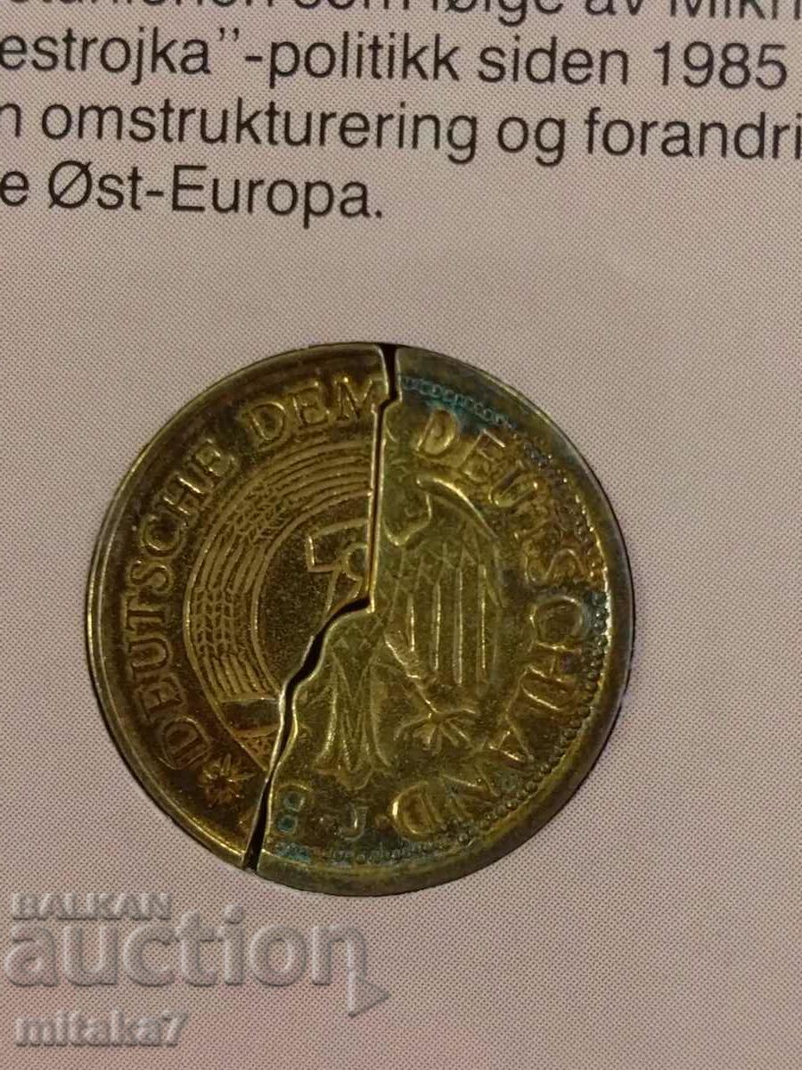 Licitație 1 timbru 1990, Germania de Est/Vest Licitație 1 timbru 1990, Germania de Est/Vest
