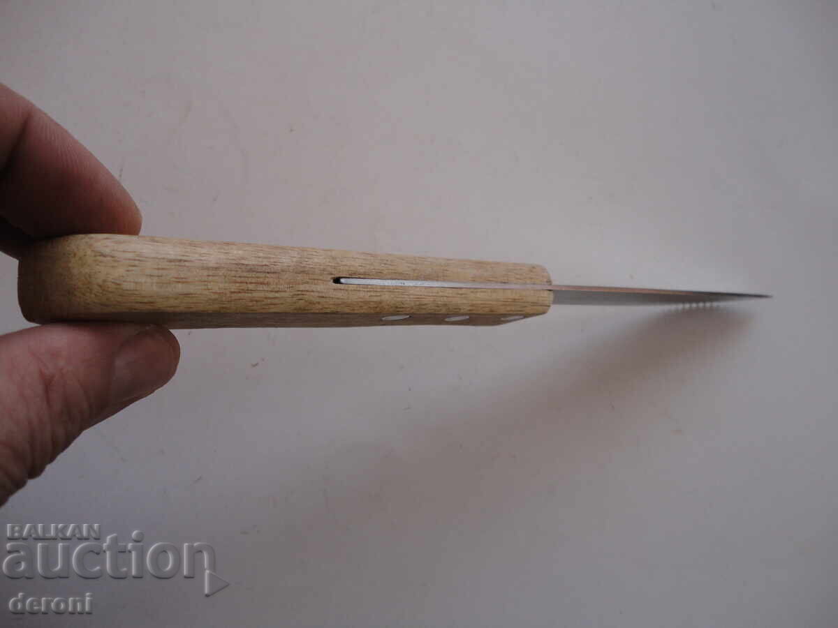 Παράδοση Υπέροχο μαχαίρι Tedi