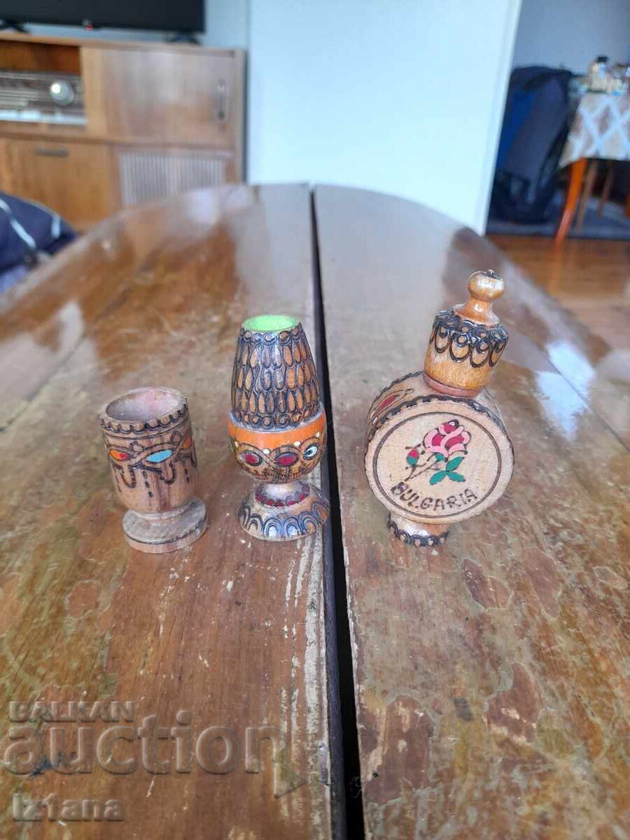 Παλιά ξύλινα σουβενίρ