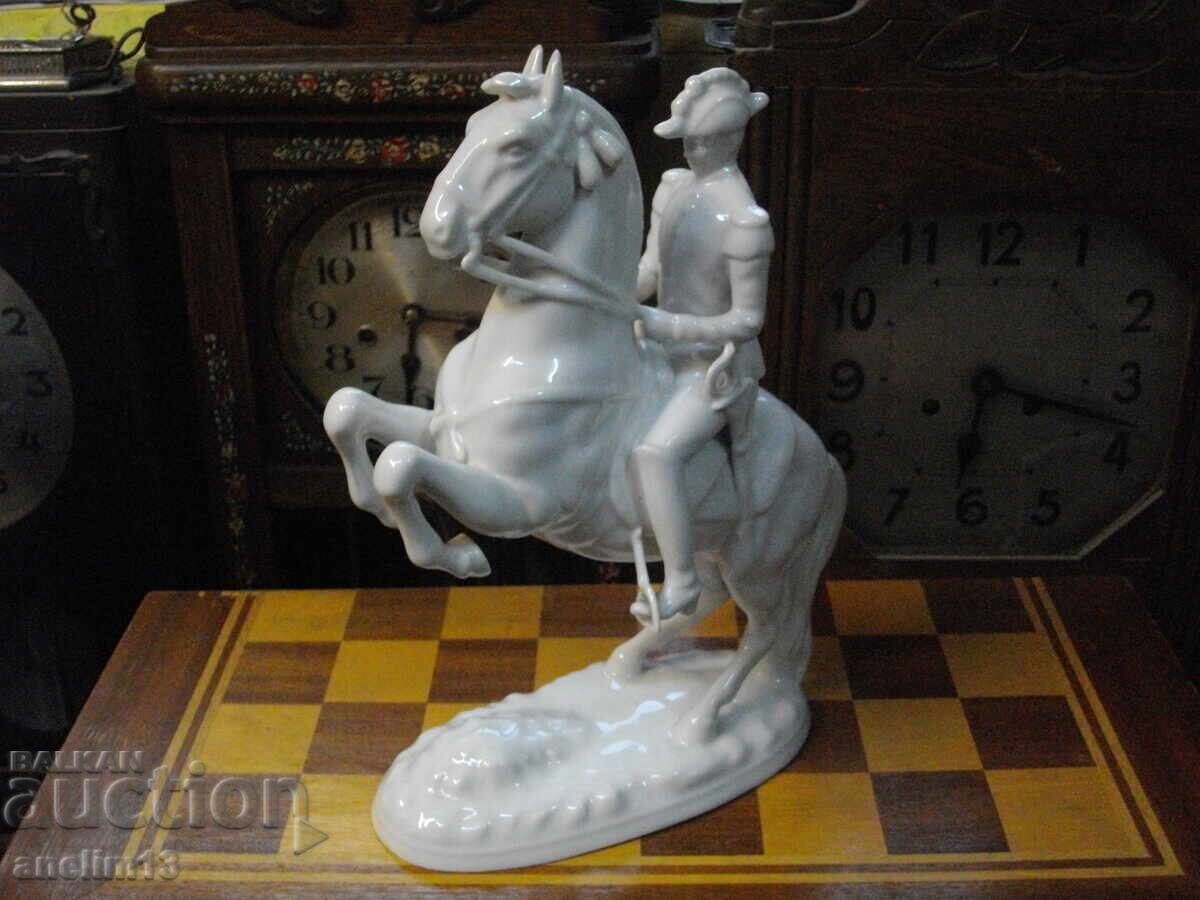 СТАР НЕМСКИ ПОРЦЕЛАН КОН ВОЙНИК GEROLD PORZELLAN СТАР НЕМСКИ ПОРЦЕЛАН КОН ВОЙНИК GEROLD PORZELLAN