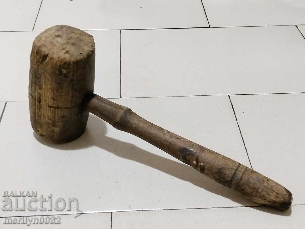Аукцион Стар дървен чук, инструмент, пособие Аукцион Стар дървен чук, инструмент, пособие