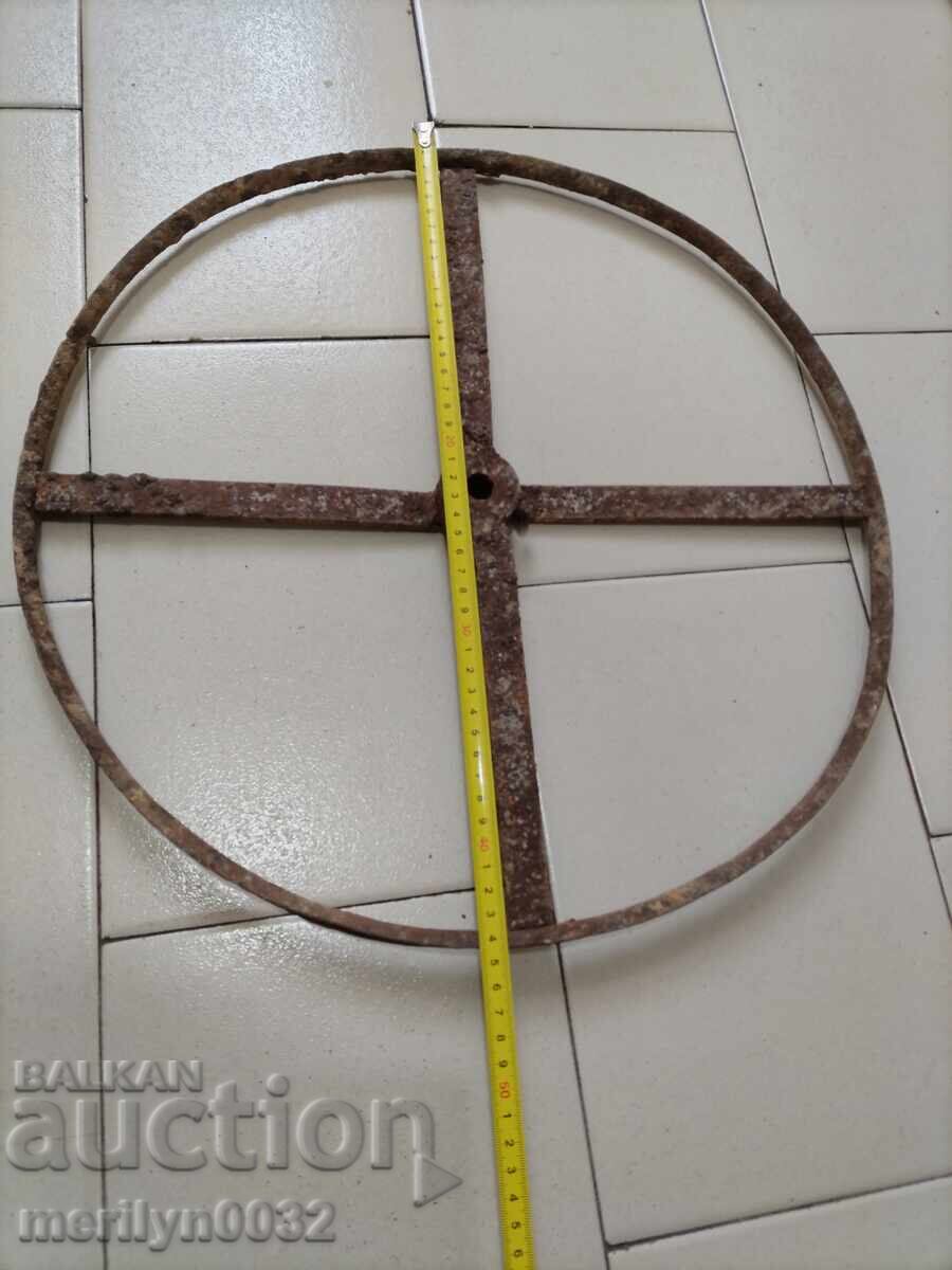 Δημοπρασία Σφυρήλατο τροχό από μηχανισμό τσάκρακ σφυρήλατο σίδερο Δημοπρασία Σφυρήλατο τροχό από μηχανισμό τσάκρακ σφυρήλατο σίδερο