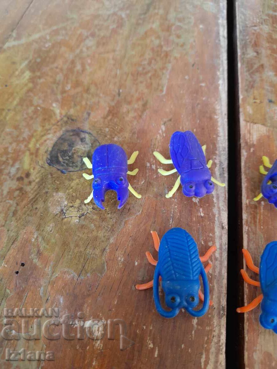 Auction  Old beetle figures