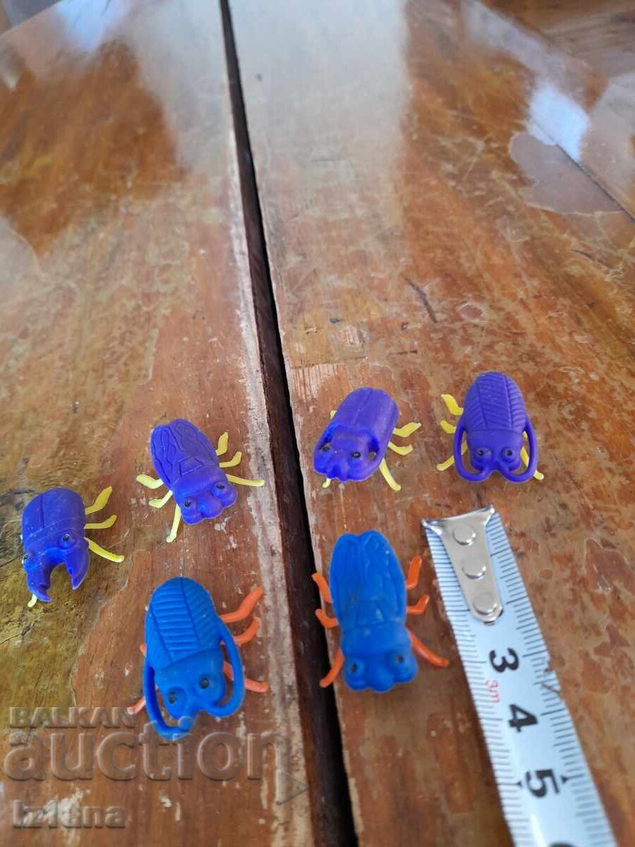 Old beetle figures - 5