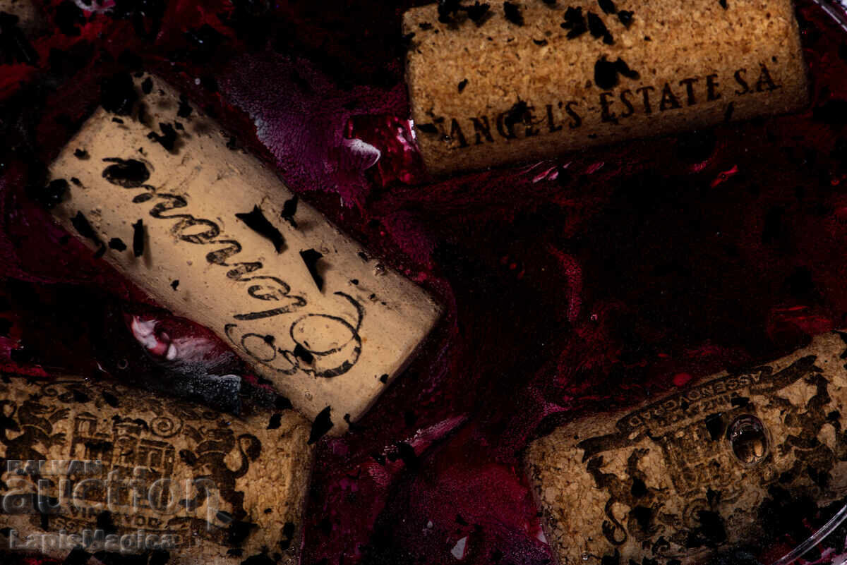 Декоративна подложка от епоксидна смола с коркови тапи - 5 Декоративна подложка от епоксидна смола с коркови тапи - 5