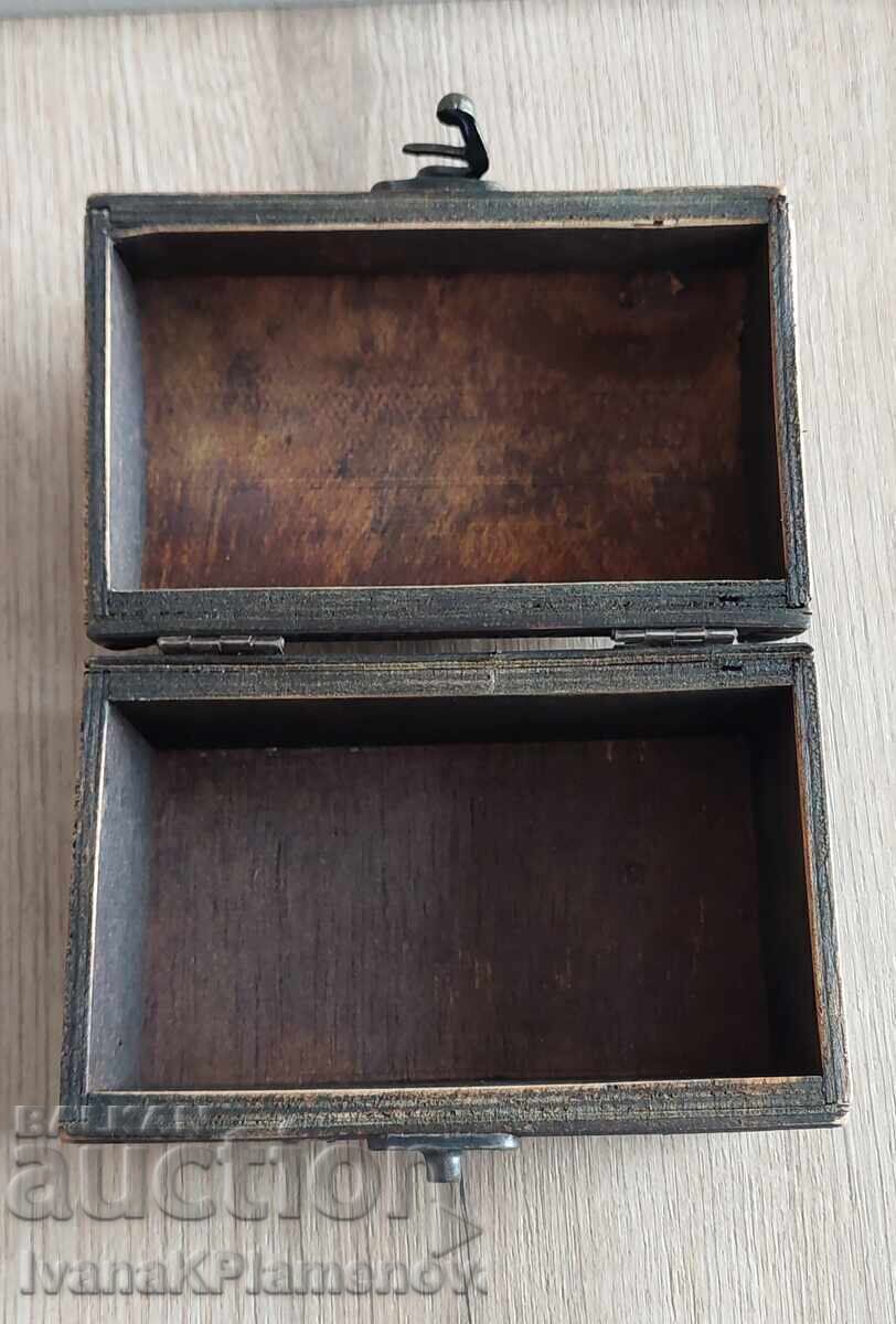 Δημοπρασία Ξύλινο κουτί για συλλέκτες