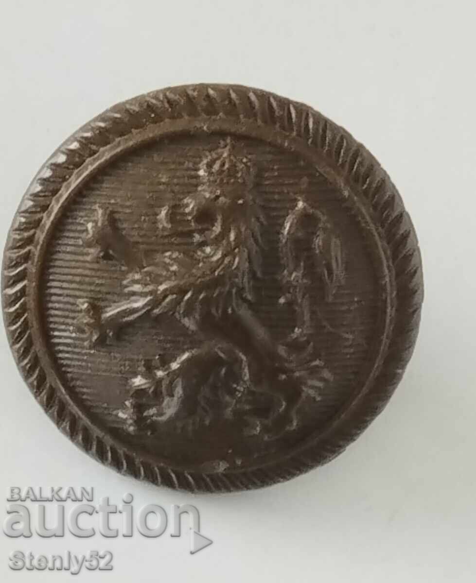 Βασιλικό στρατιωτικό κουμπί από βακελίτη, λιοντάρι με κορώνα Βασιλικό στρατιωτικό κουμπί από βακελίτη, λιοντάρι με κορώνα