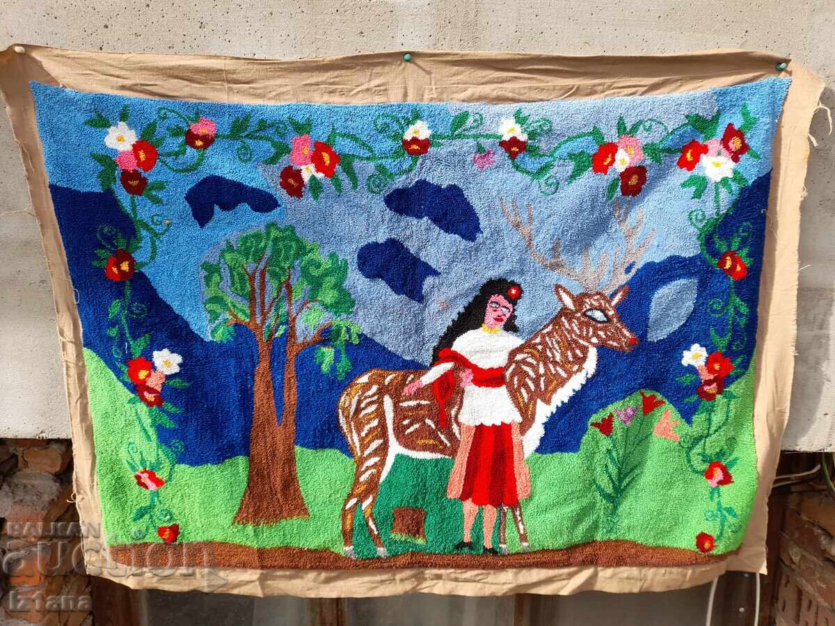 Παράδοση Αρχαίο φθαρμένο χαλί, κάλυμμα τοίχου