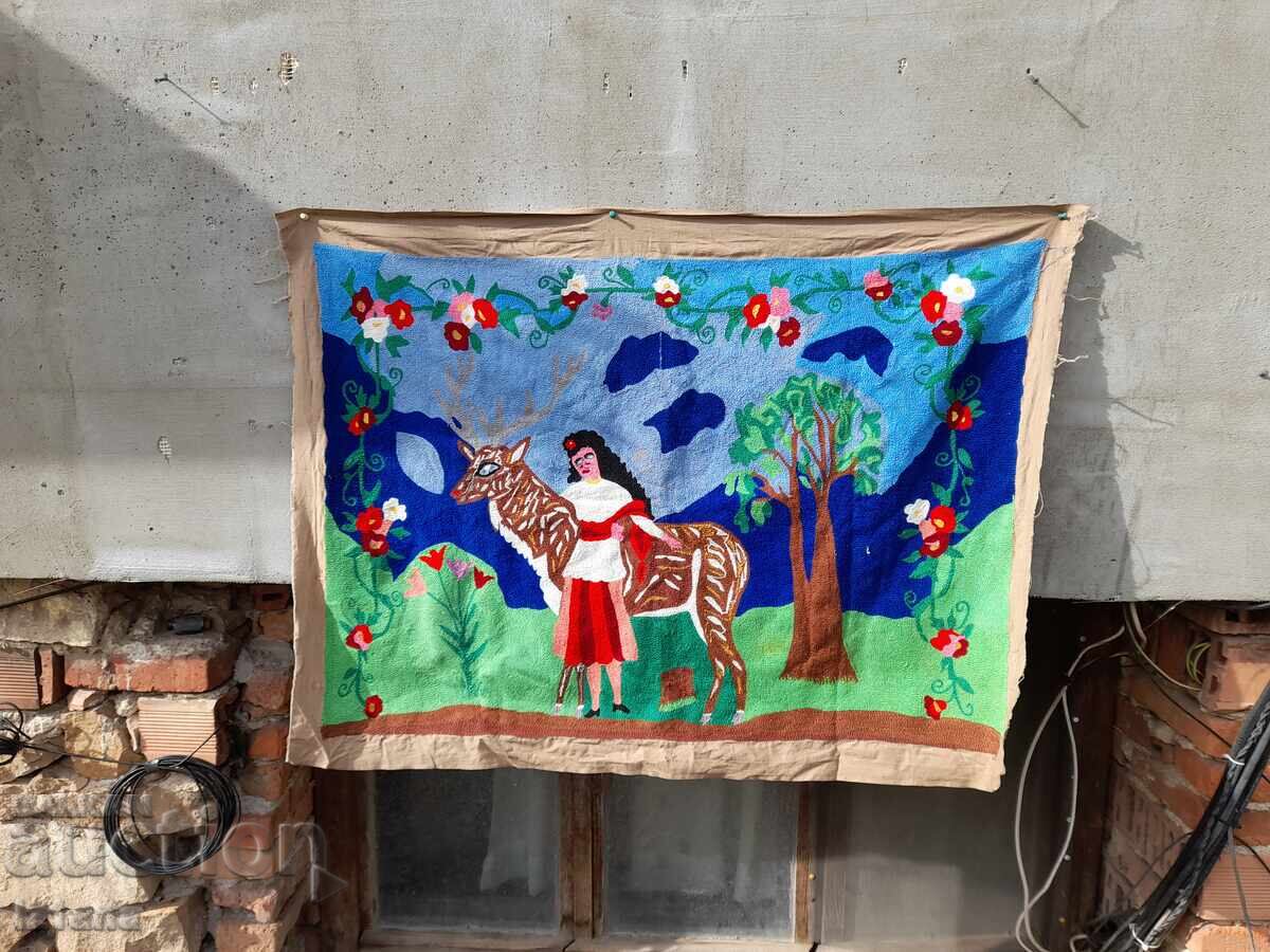 Αρχαίο φθαρμένο χαλί, κάλυμμα τοίχου