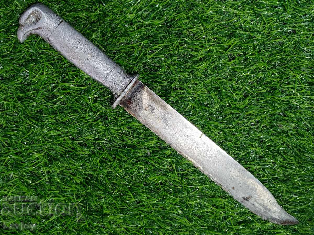 Παράδοση Παλαιό βουλγαρικό μαχαίρι 4 κεφαλές αετού