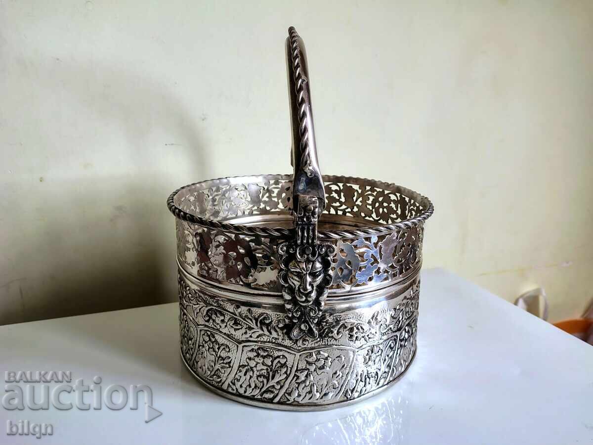 Auction Beautiful Large Silver-Plated Vessel - Basket Auction Beautiful Large Silver-Plated Vessel - Basket