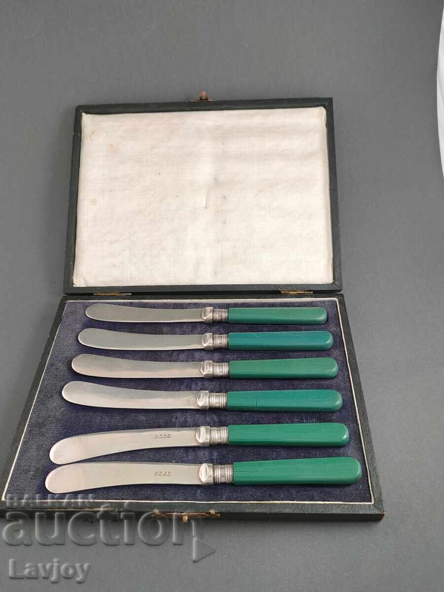 Set of silver-plated kitchen knives