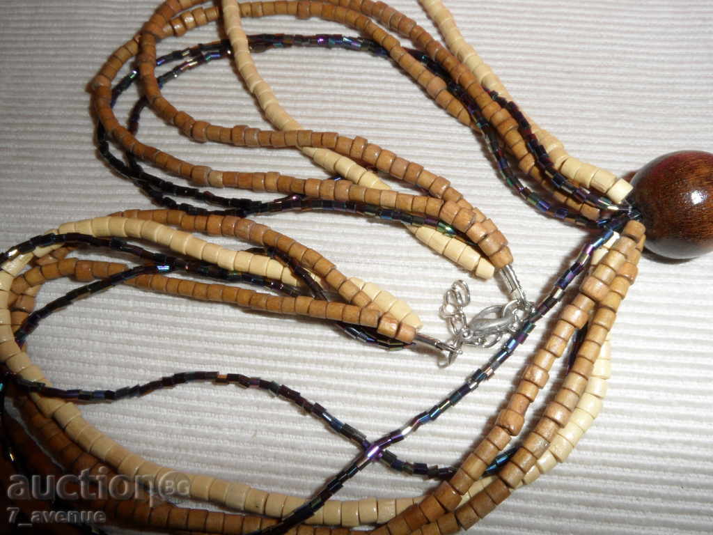 JB, Necklace 48cm, pendant with diam. 8cm, mother-of-pearl inlay with price 99.00 BGN | € 50.62 JB, Necklace 48cm, pendant with diam. 8cm, mother-of-pearl inlay with price 99.00 BGN | € 50.62