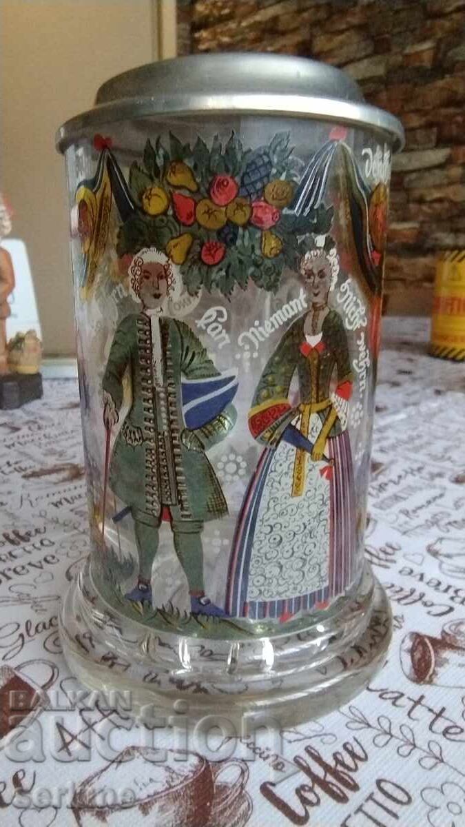 O cana cu preț 20.00 BGN | € 10.23 O cana cu preț 20.00 BGN | € 10.23