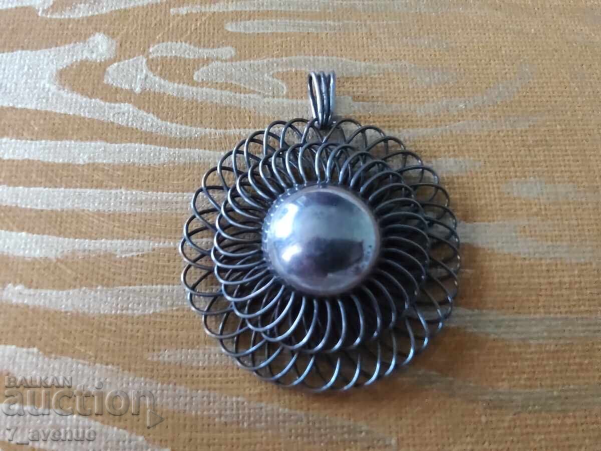 Медальон колие сребро розетка ръчна изработка 12.04.25
