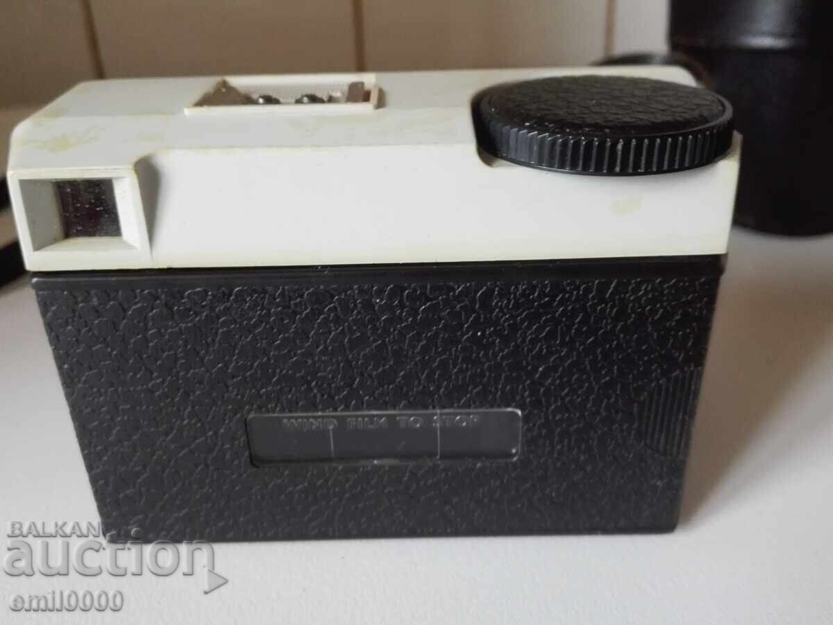 Auction Old Kodak Instamatic 25 Camera Auction Old Kodak Instamatic 25 Camera