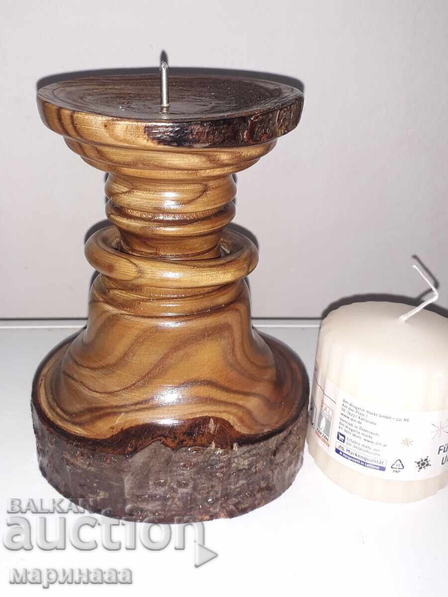 Auction CANDLE HOLDER. SHORT EXOTIC WOOD WITH "LOOP" Auction CANDLE HOLDER. SHORT EXOTIC WOOD WITH "LOOP"