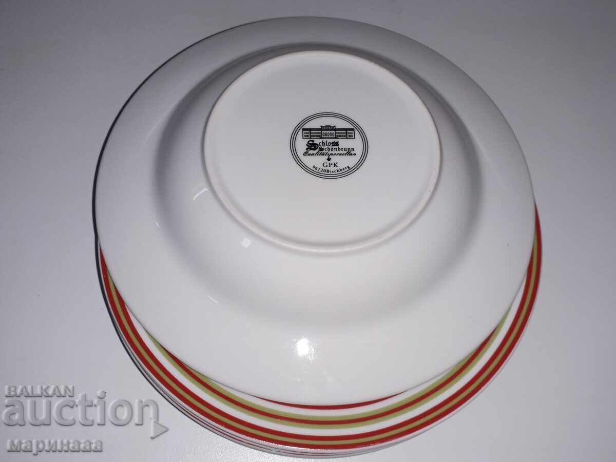 КОМПЛЕКТ НОВИ СУПЕНИ ЧИНИИ. ГЕРМАНИЯ с цена 15.00 лв. | € 7.67