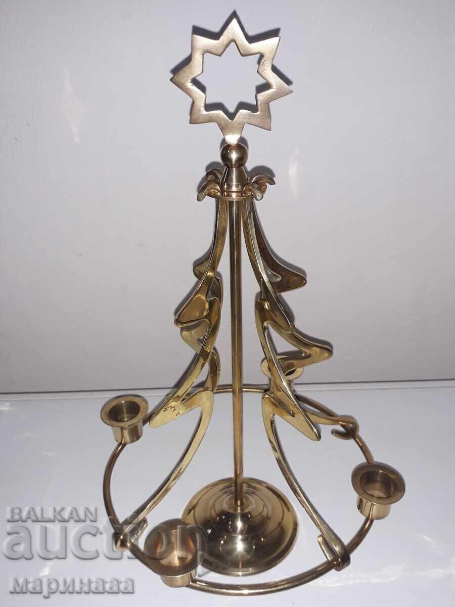 КОМПЛЕКТ. МЕСИНГ. В КУТИЯ. СВЕЩНИК с цена 10.00 лв. | € 5.11 КОМПЛЕКТ. МЕСИНГ. В КУТИЯ. СВЕЩНИК с цена 10.00 лв. | € 5.11