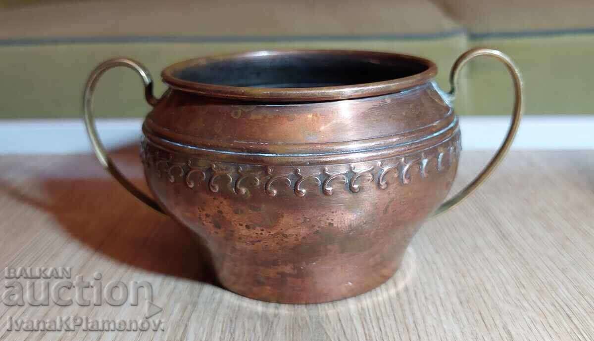 Съд меден за ценители