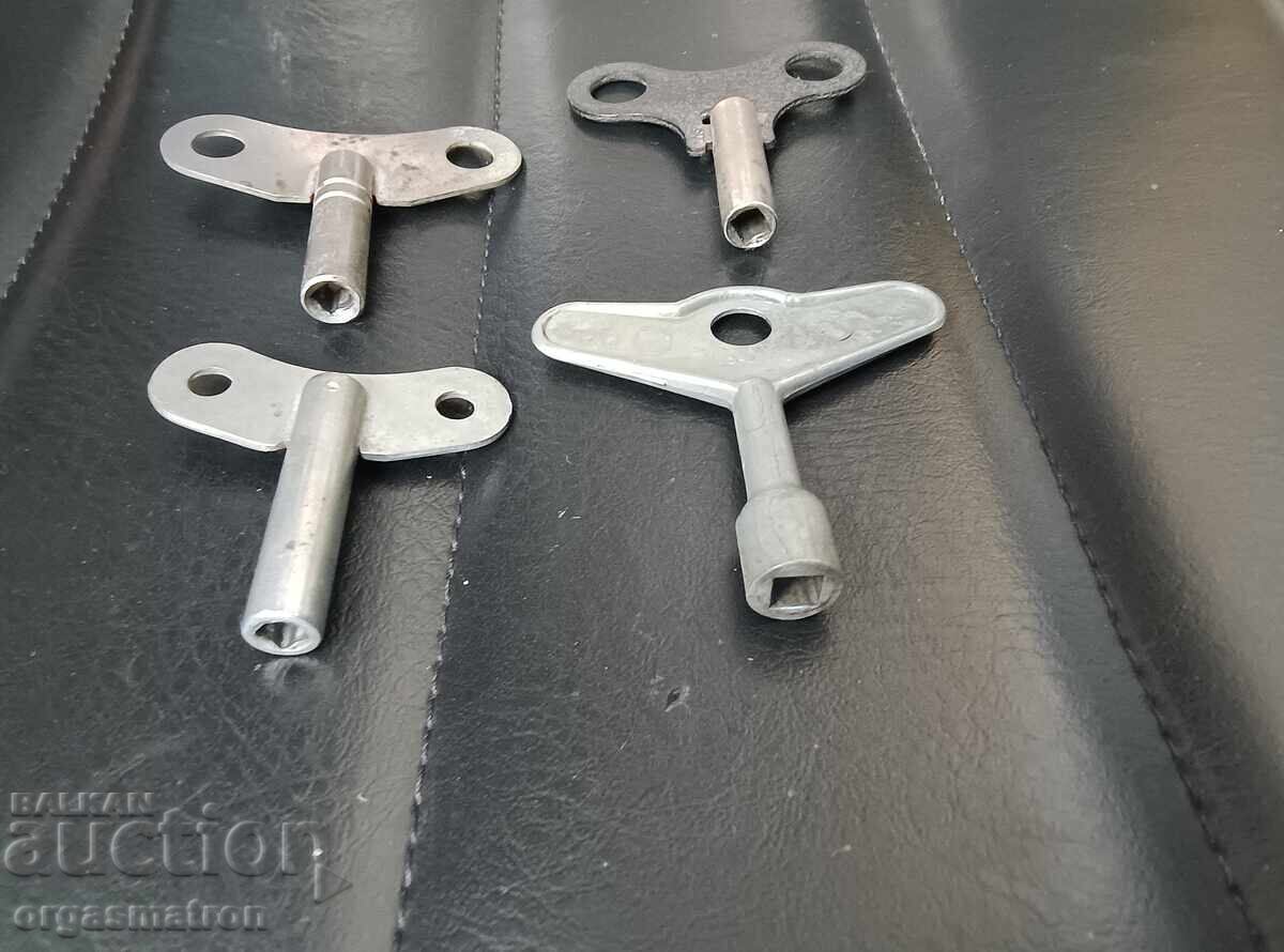 4 pcs. clock keys with price 40.00 BGN | € 20.45