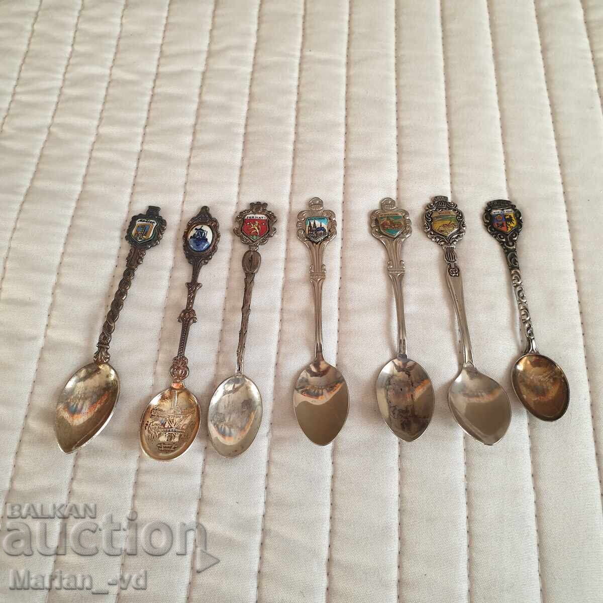 Сувенирни посребрени лъжички