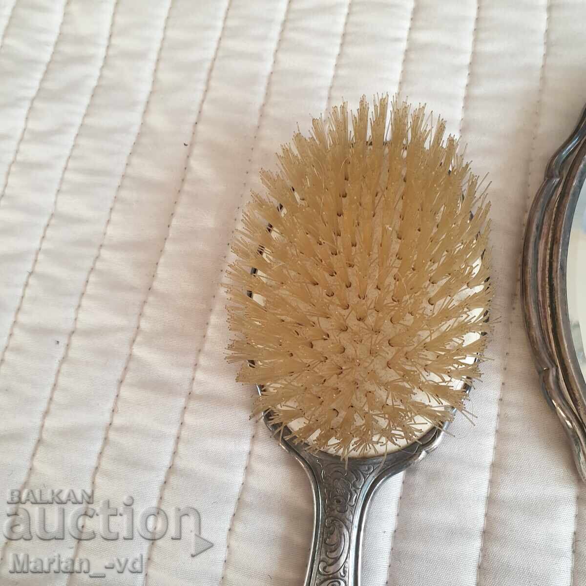 Παράδοση Ασημένιο ρετρό σετ για μαλλιά και ρούχα